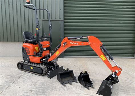 mini digger hire per day